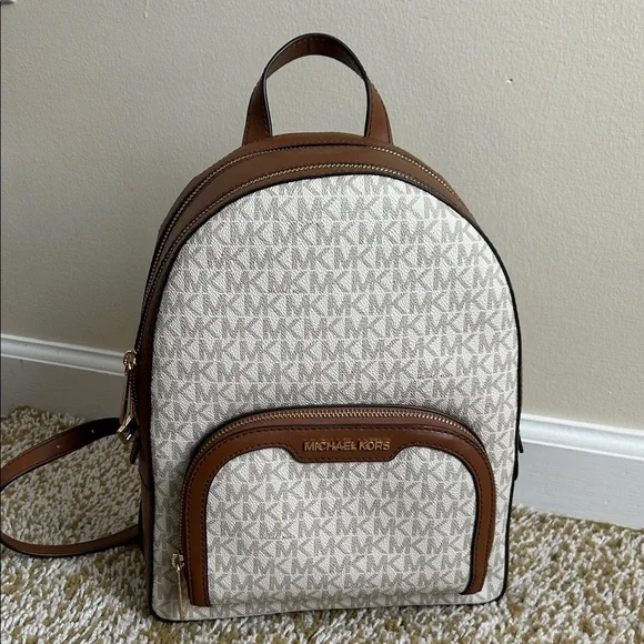 Michael Kors Cream and Tan Signature Mini Backpack Amazon.com | Michael Kors Jaycee XS Mini Convertible  main image 2